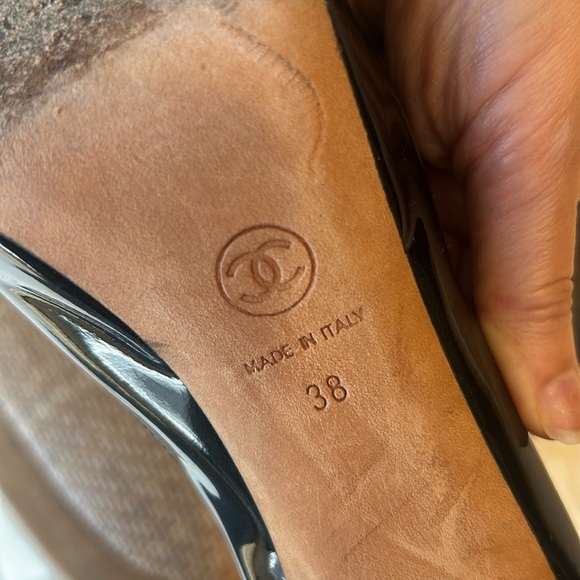 Chanel patent leather black platform pumps high heels 38 - Picture 6 of 13